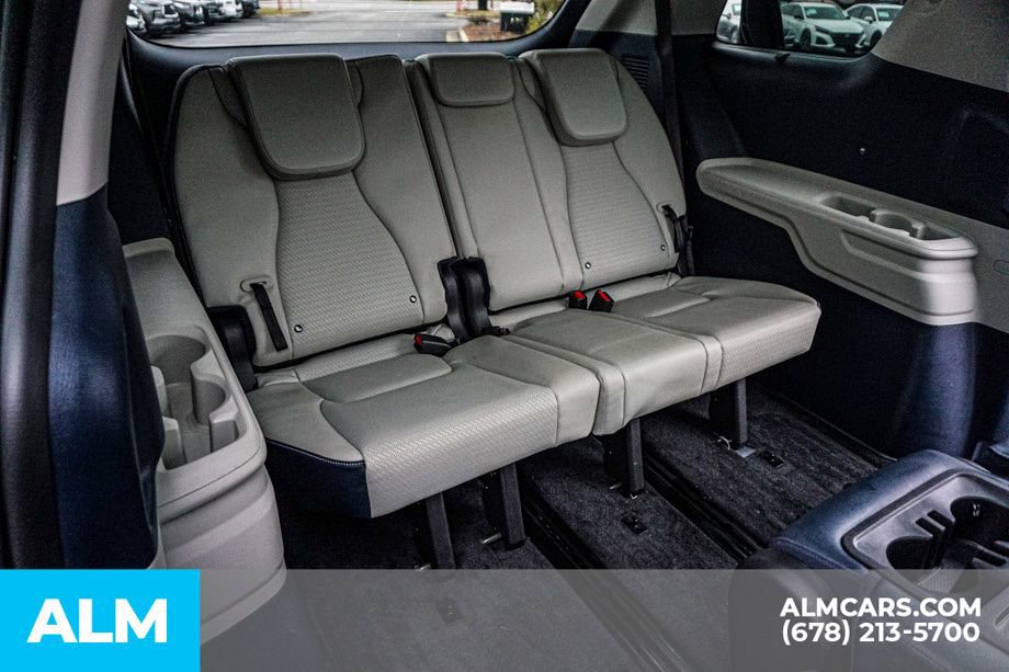 Used 2025 Kia Carnival SX Prestige image 23