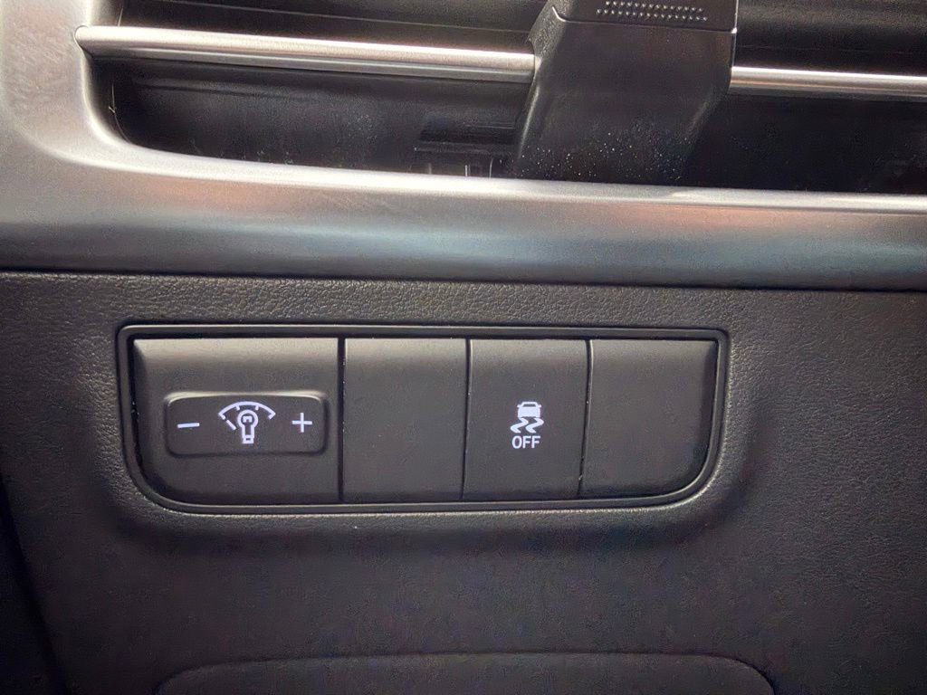 Used 2025 Hyundai Tucson SE image 23