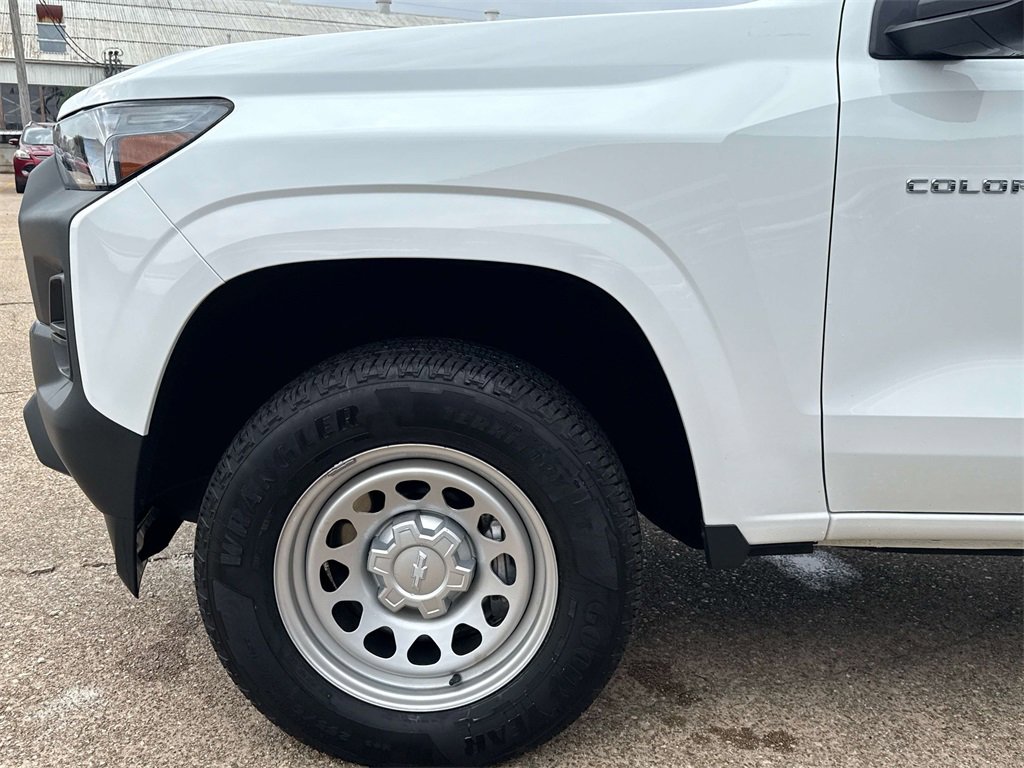 Used 2023 Chevrolet Colorado W/T image 5
