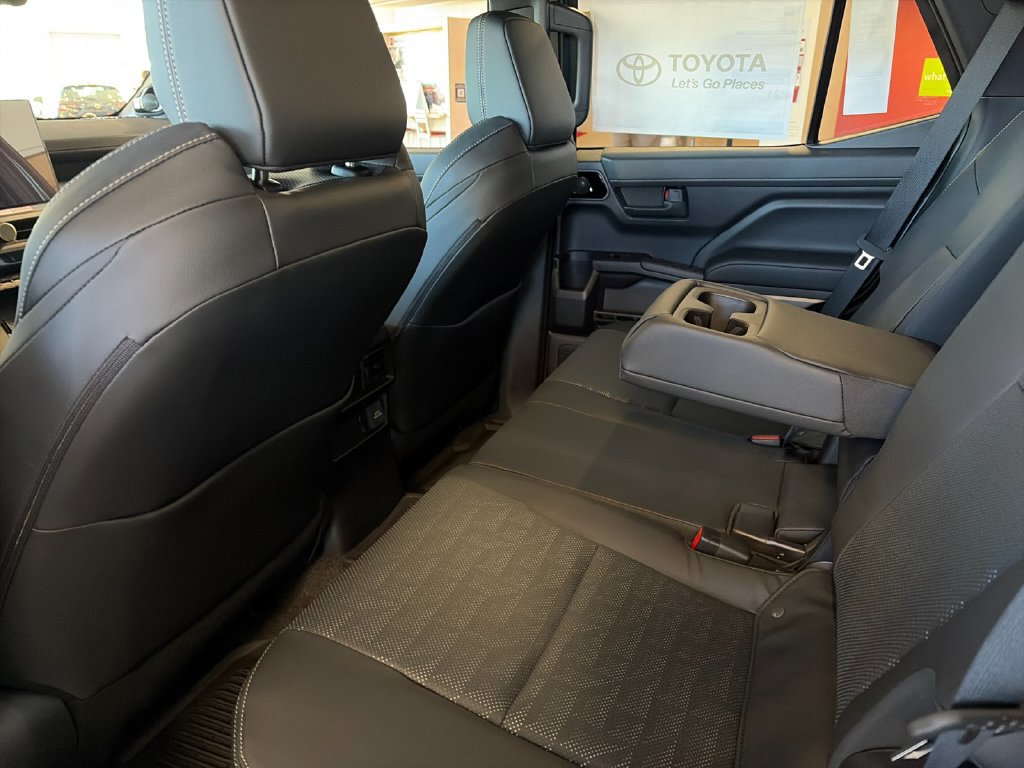 New 2026 Toyota 4Runner TRD Off-Road Premium w/ Tow Technology Package AWD/4WD image 13
