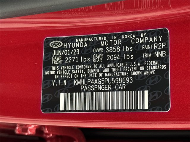 Certified 2023 Hyundai Elantra Limited image 33