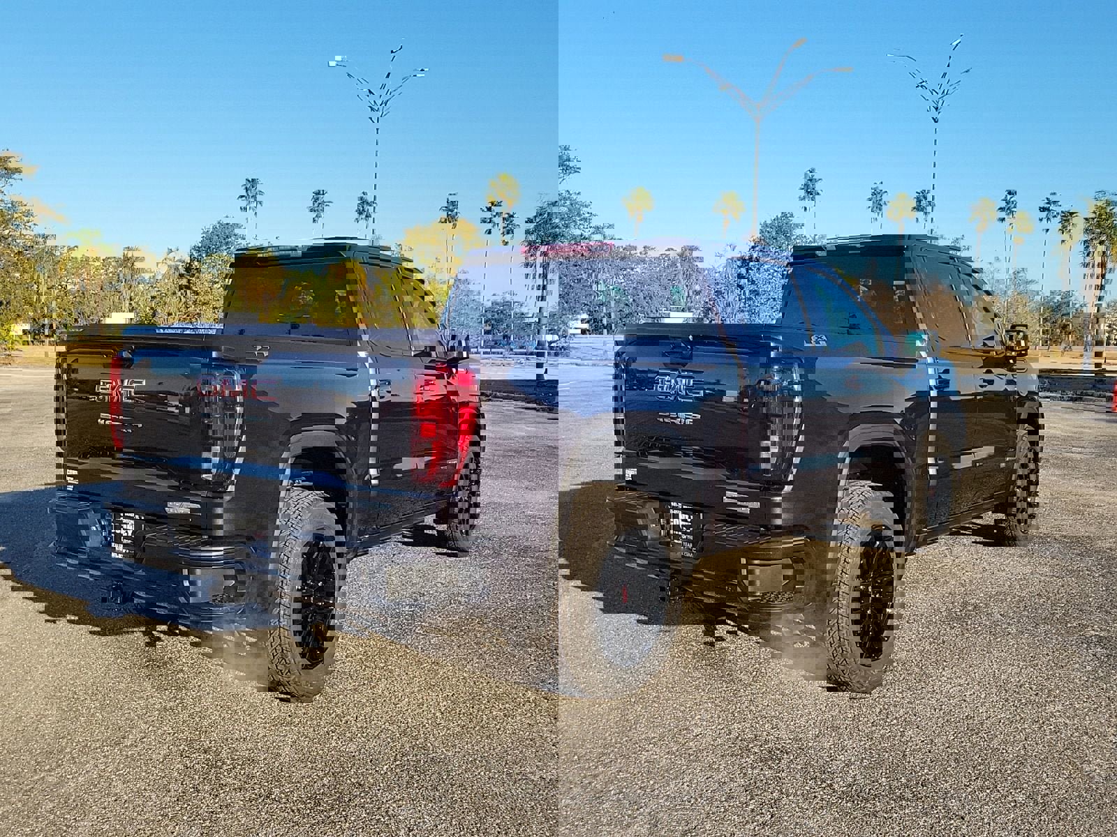 New 2026 GMC Sierra 1500 Elevation image 5