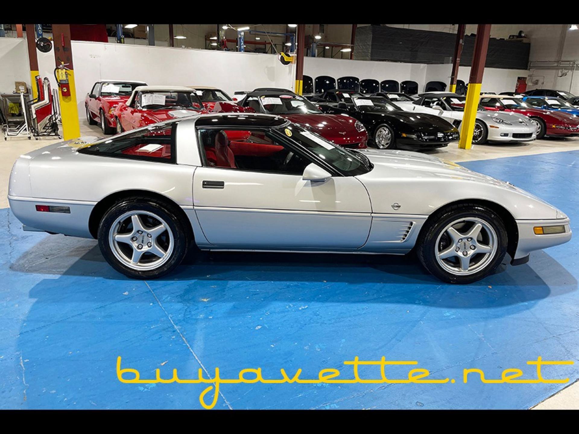Used 1996 Chevrolet Corvette Coupe RWD image 7