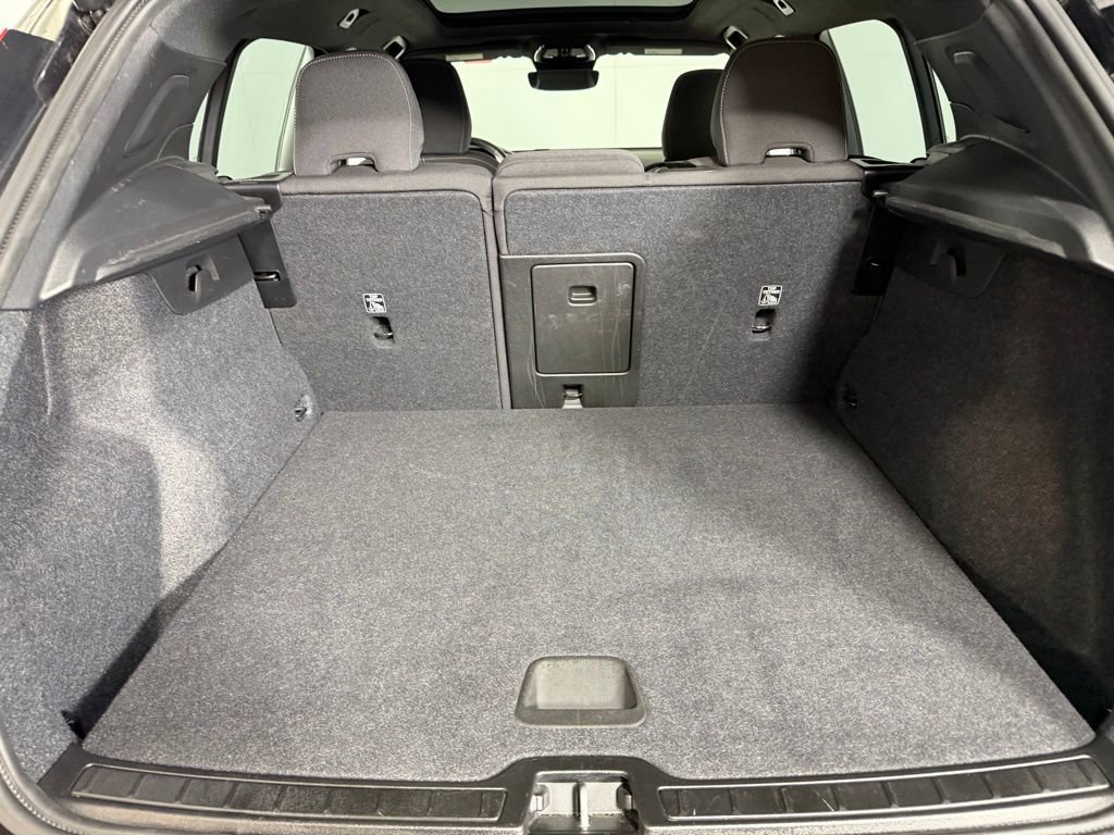 Used 2025 Volvo XC40 B5 Core AWD/4WD image 27