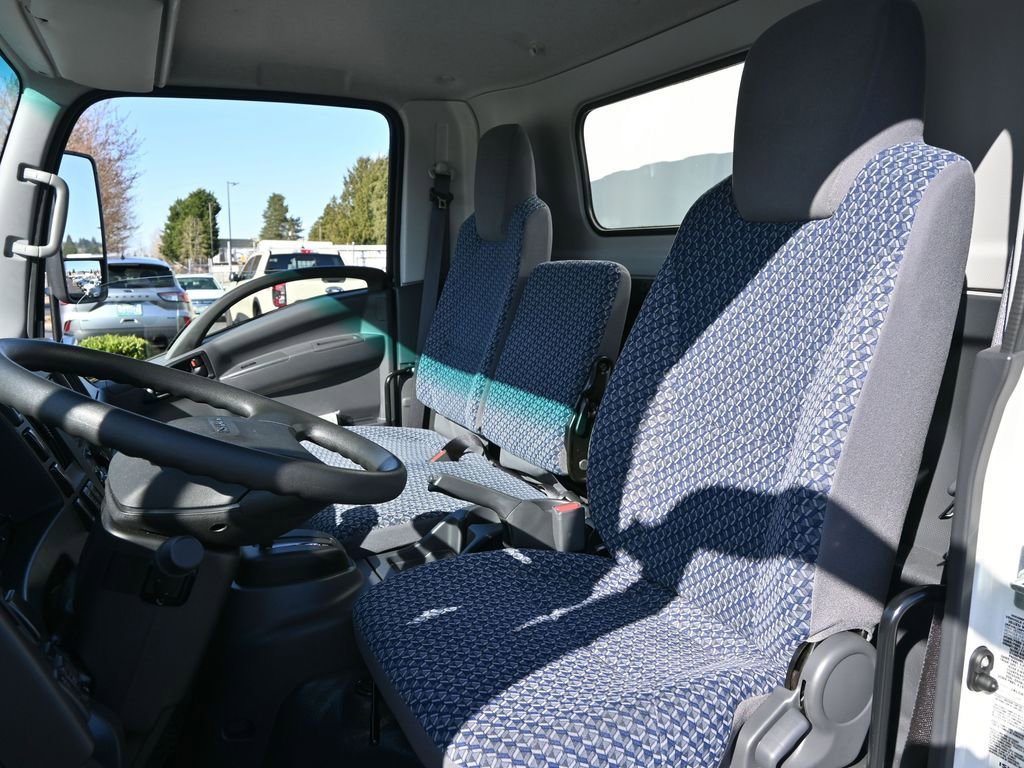 Used 2024 Isuzu NPR image 16
