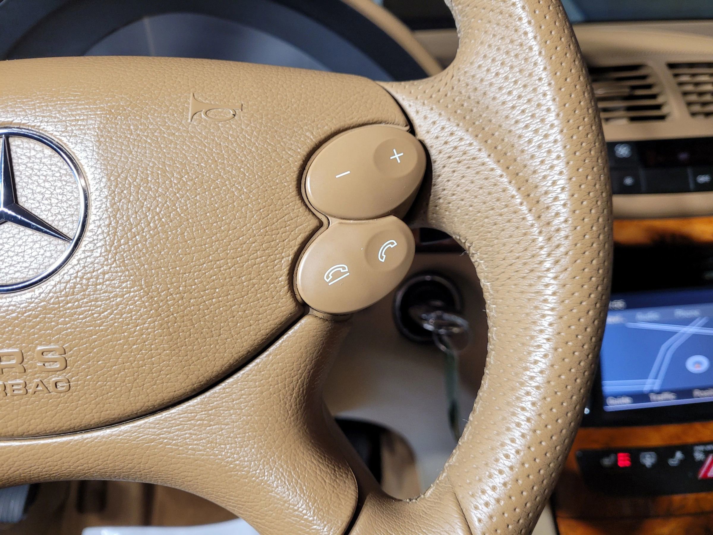 Used 2009 Mercedes-Benz E 350 Sedan image 26