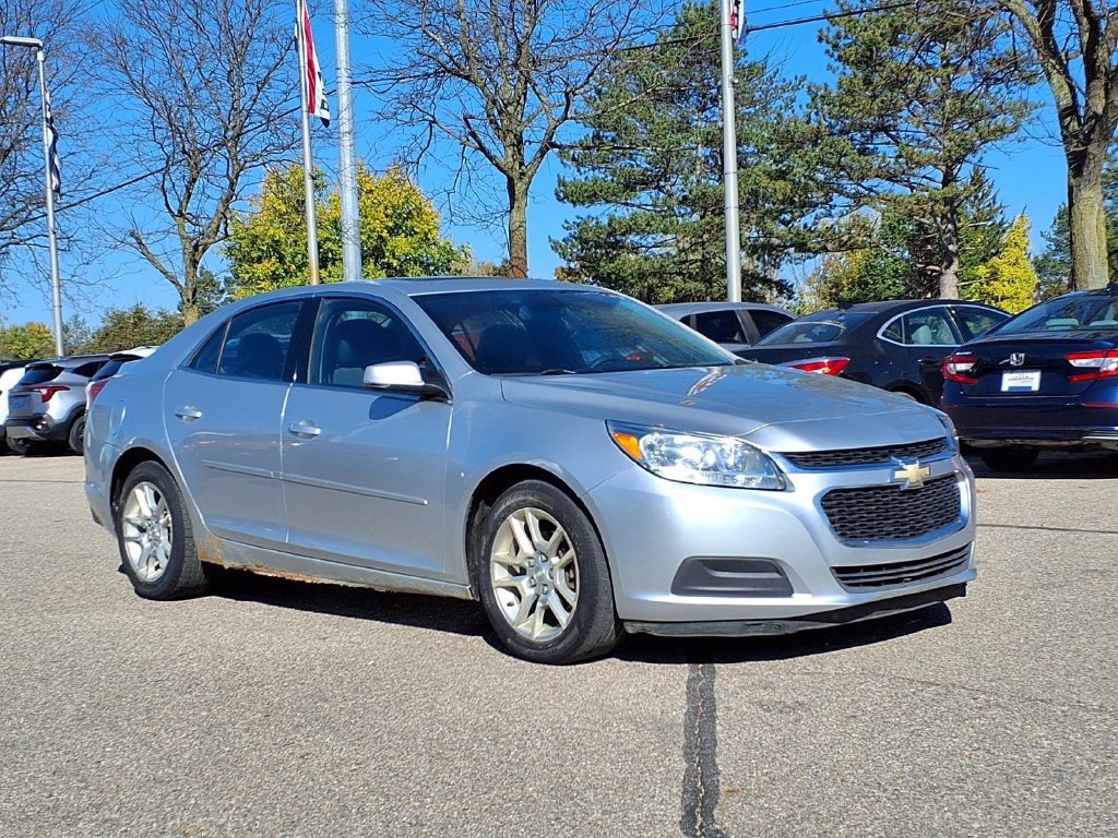 Used 2014 Chevrolet Malibu LT w/ Power Convenience Package FWD image 3