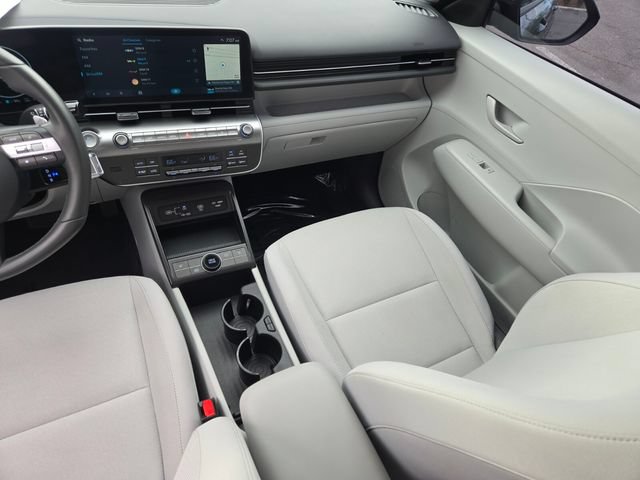 Used 2024 Hyundai Kona SEL FWD image 19