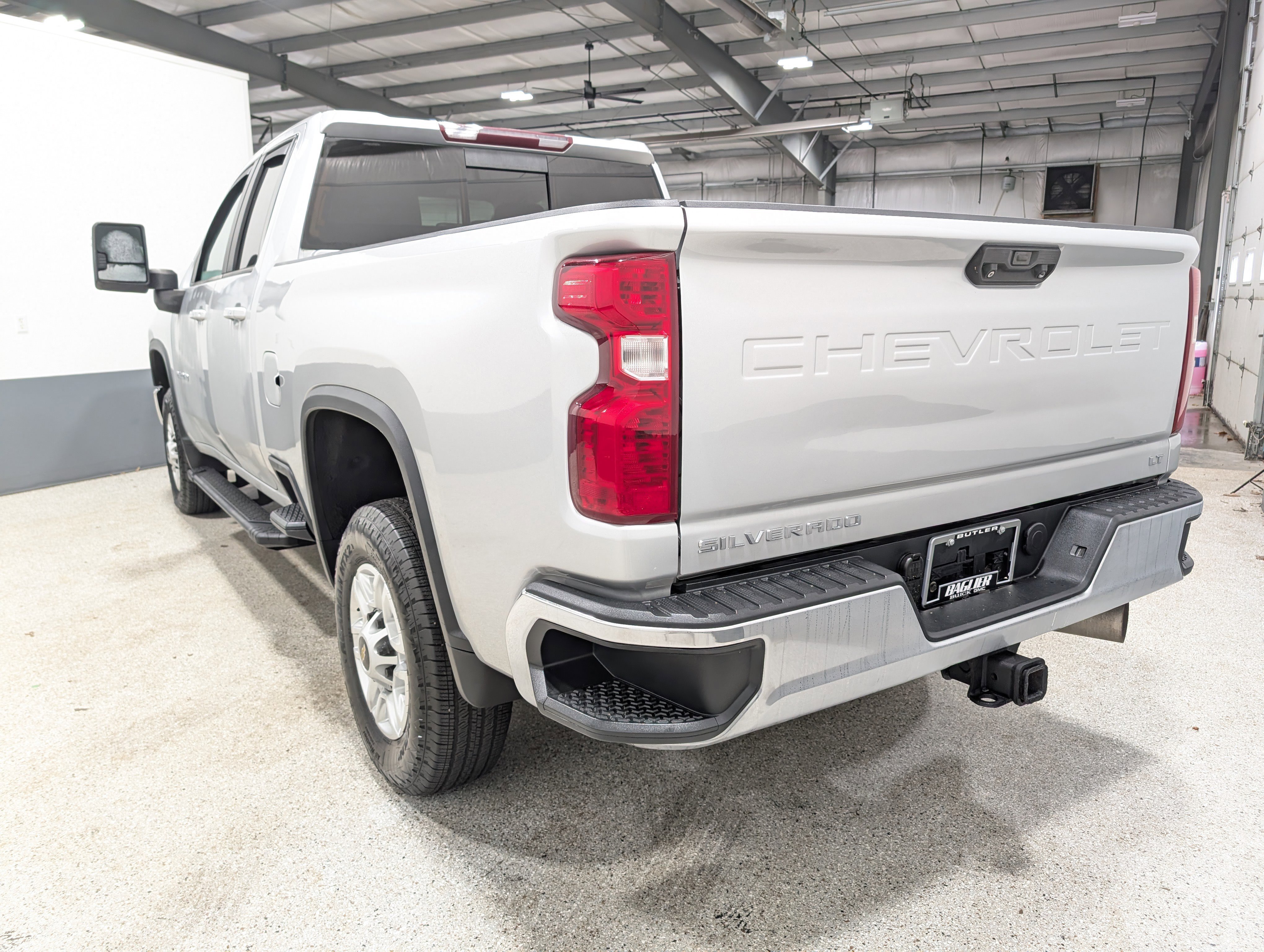 Used 2020 Chevrolet Silverado 2500 LT w/ Convenience Package image 5