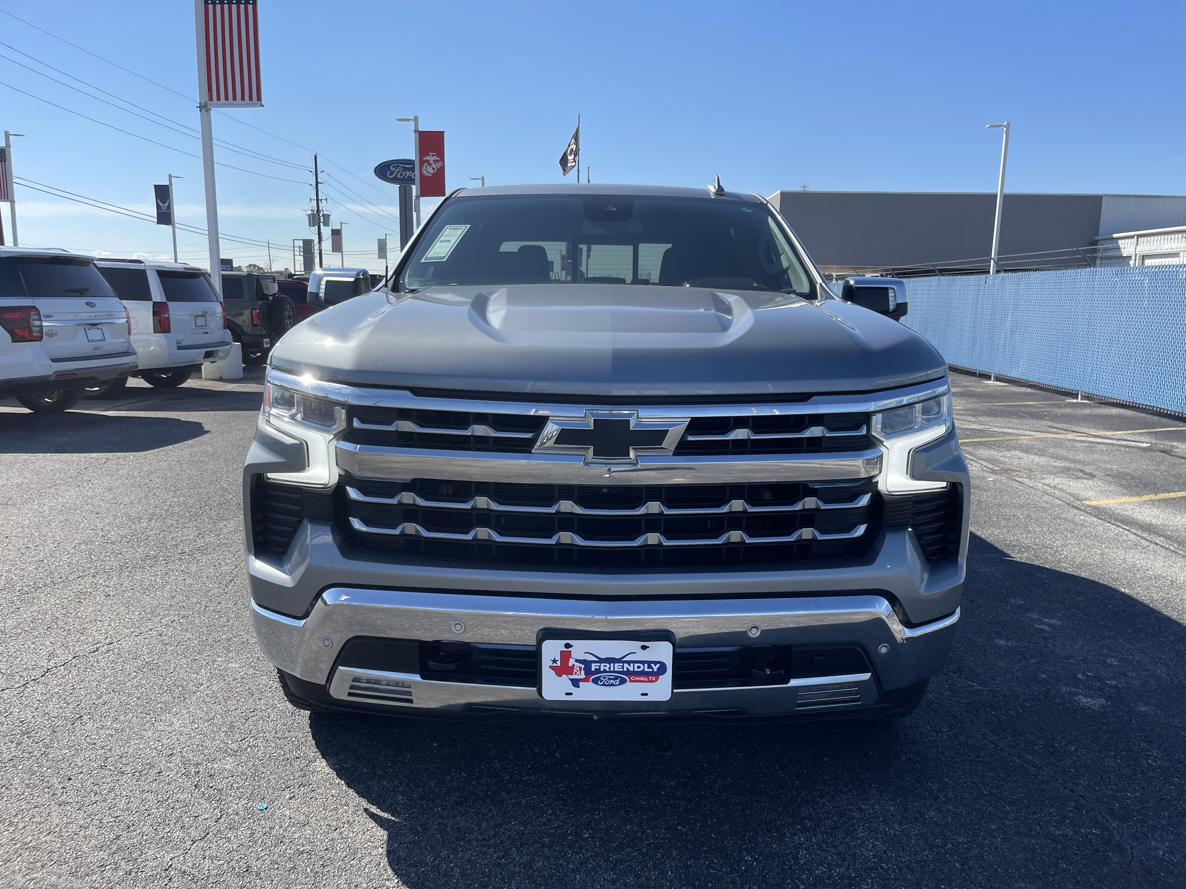Used 2023 Chevrolet Silverado 1500 LTZ w/ LTZ Convenience Package II image 8