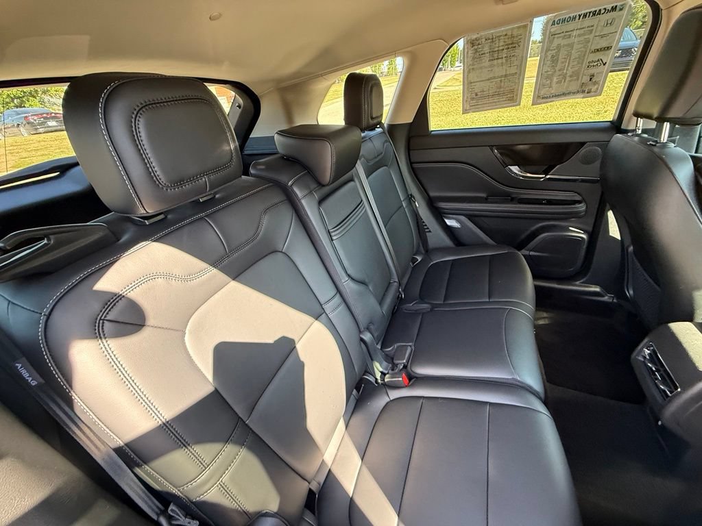 Used 2025 Lincoln Corsair AWD image 34