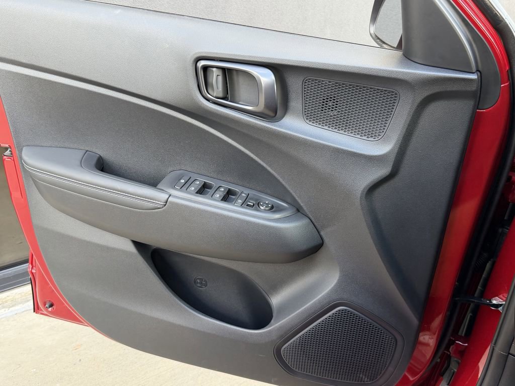 New 2025 Hyundai Venue Limited image 20