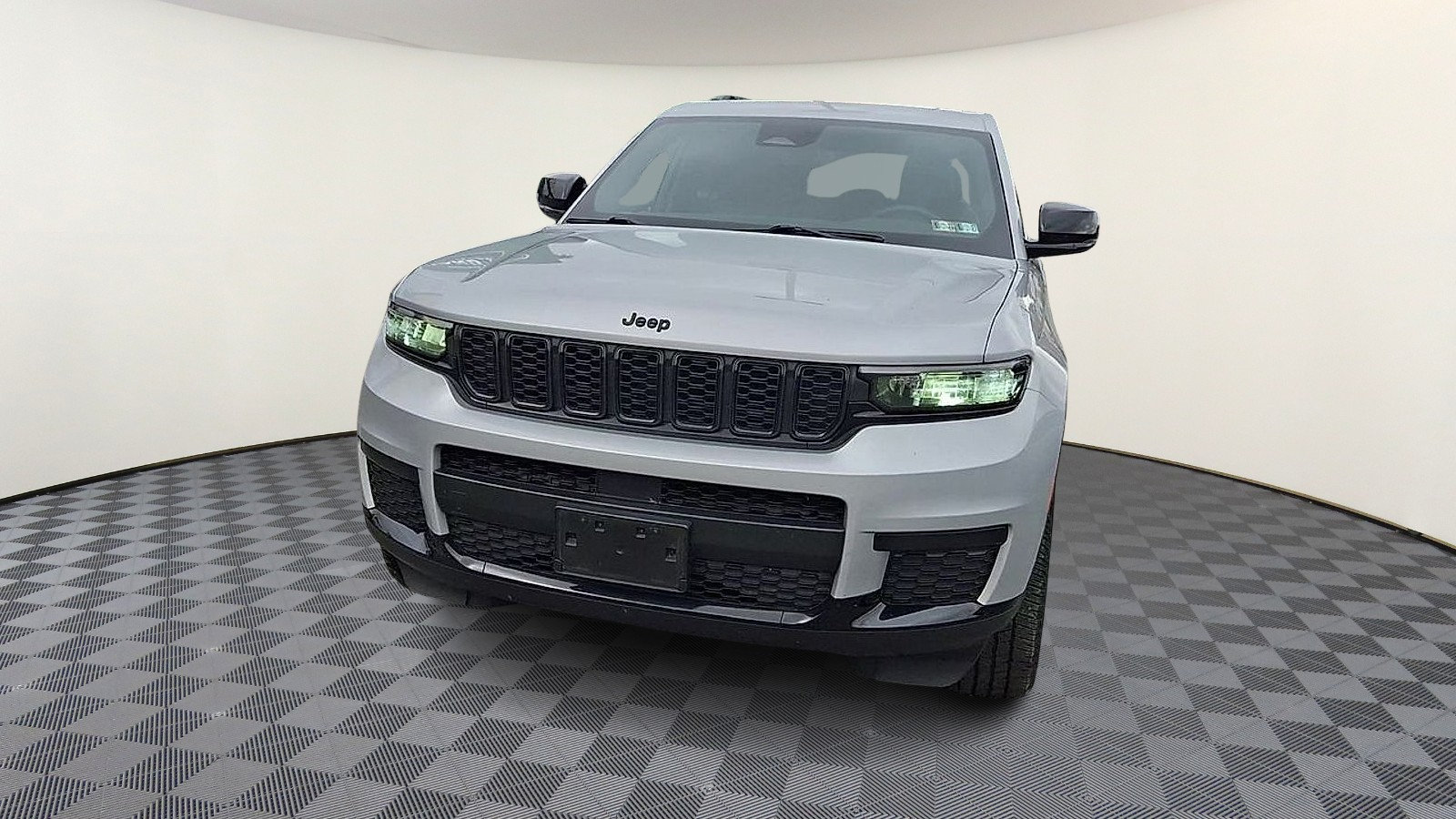 Used 2023 Jeep Grand Cherokee L Laredo AWD/4WD image 3