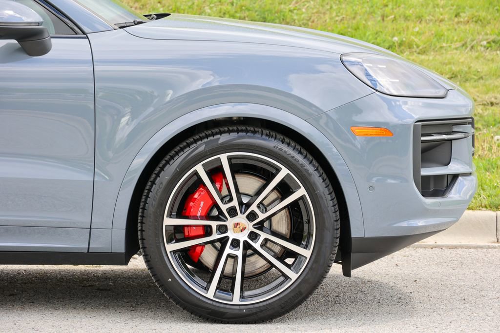 New 2026 Porsche Cayenne S AWD/4WD image 25