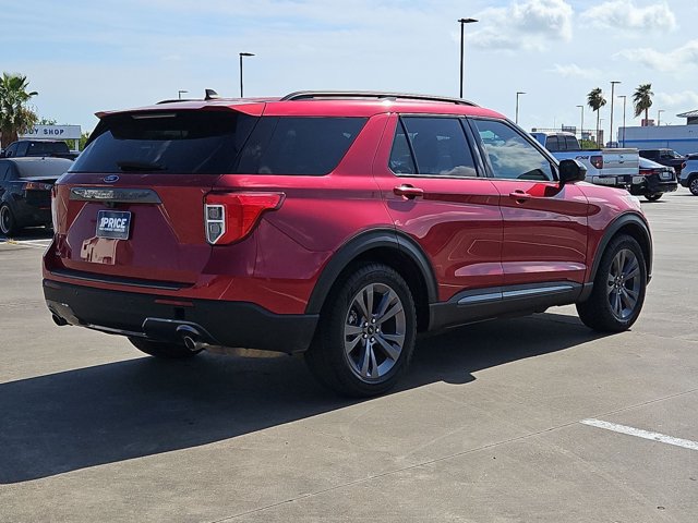 Used 2023 Ford Explorer XLT w/ Equipment Group 202A RWD image 5