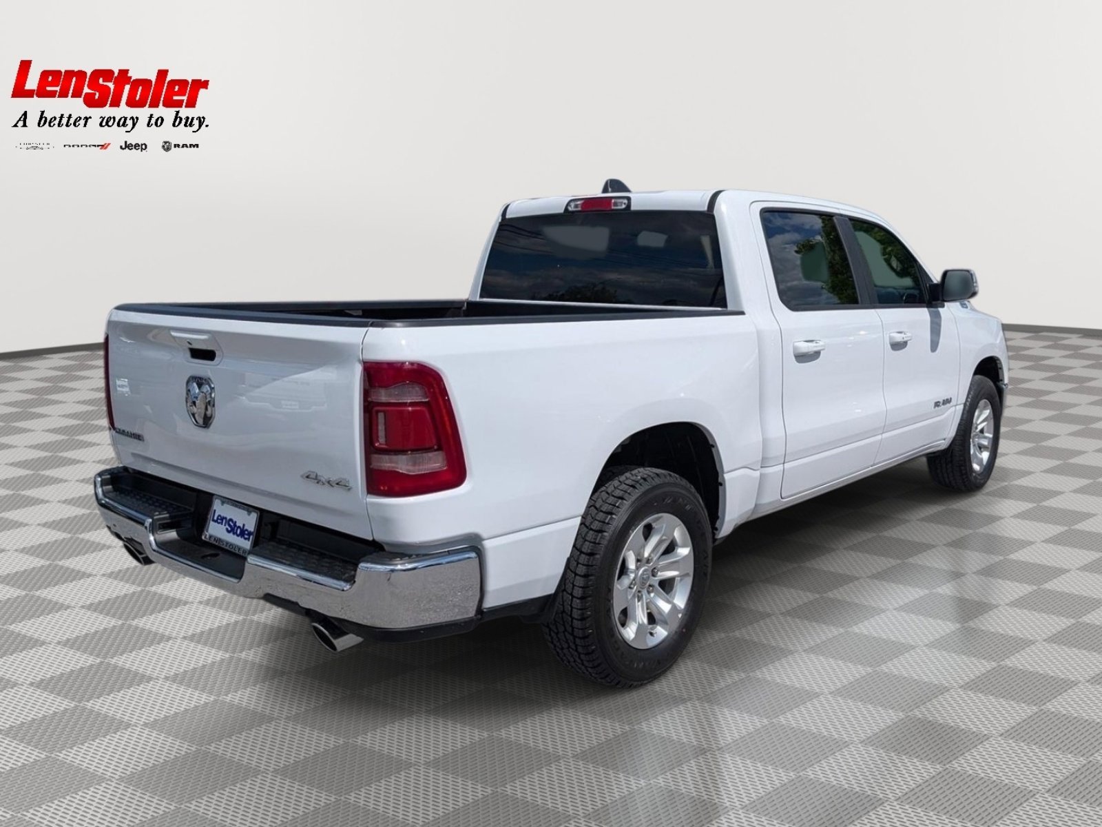 Used 2024 RAM 1500 Laramie AWD/4WD image 5