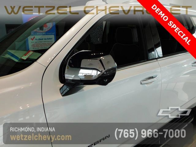 New 2025 Chevrolet Suburban Premier w/ Sun And Tow Package image 9