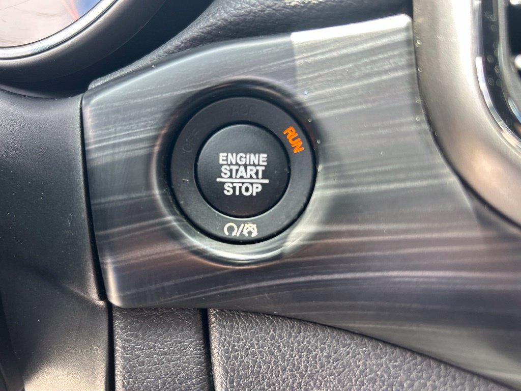 Certified 2019 Jeep Grand Cherokee Laredo RWD image 40