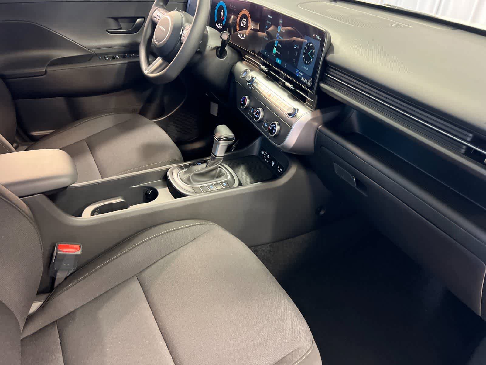 New 2026 Hyundai Kona SE AWD/4WD image 17