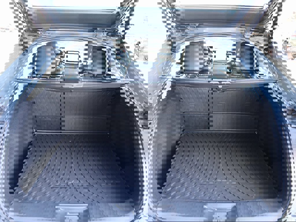 Used 2024 Toyota Prius Limited image 15