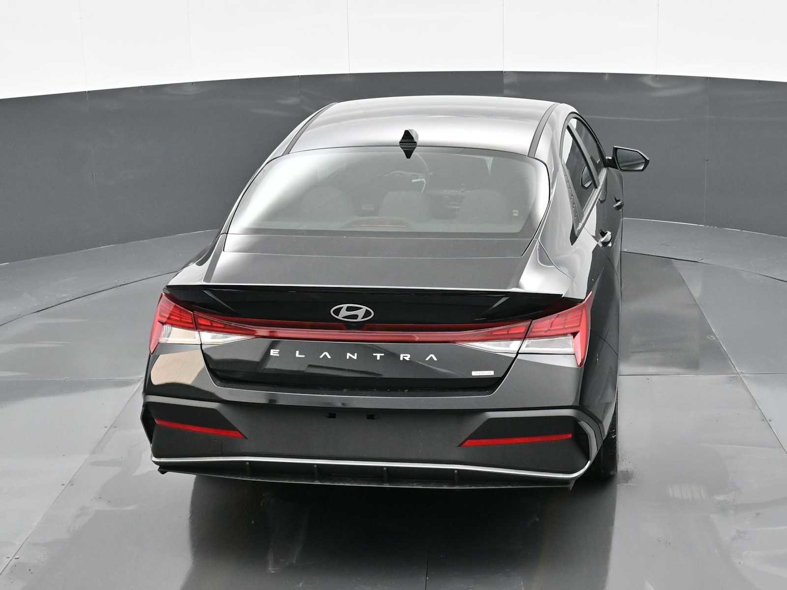 Certified 2025 Hyundai Elantra SEL FWD image 29