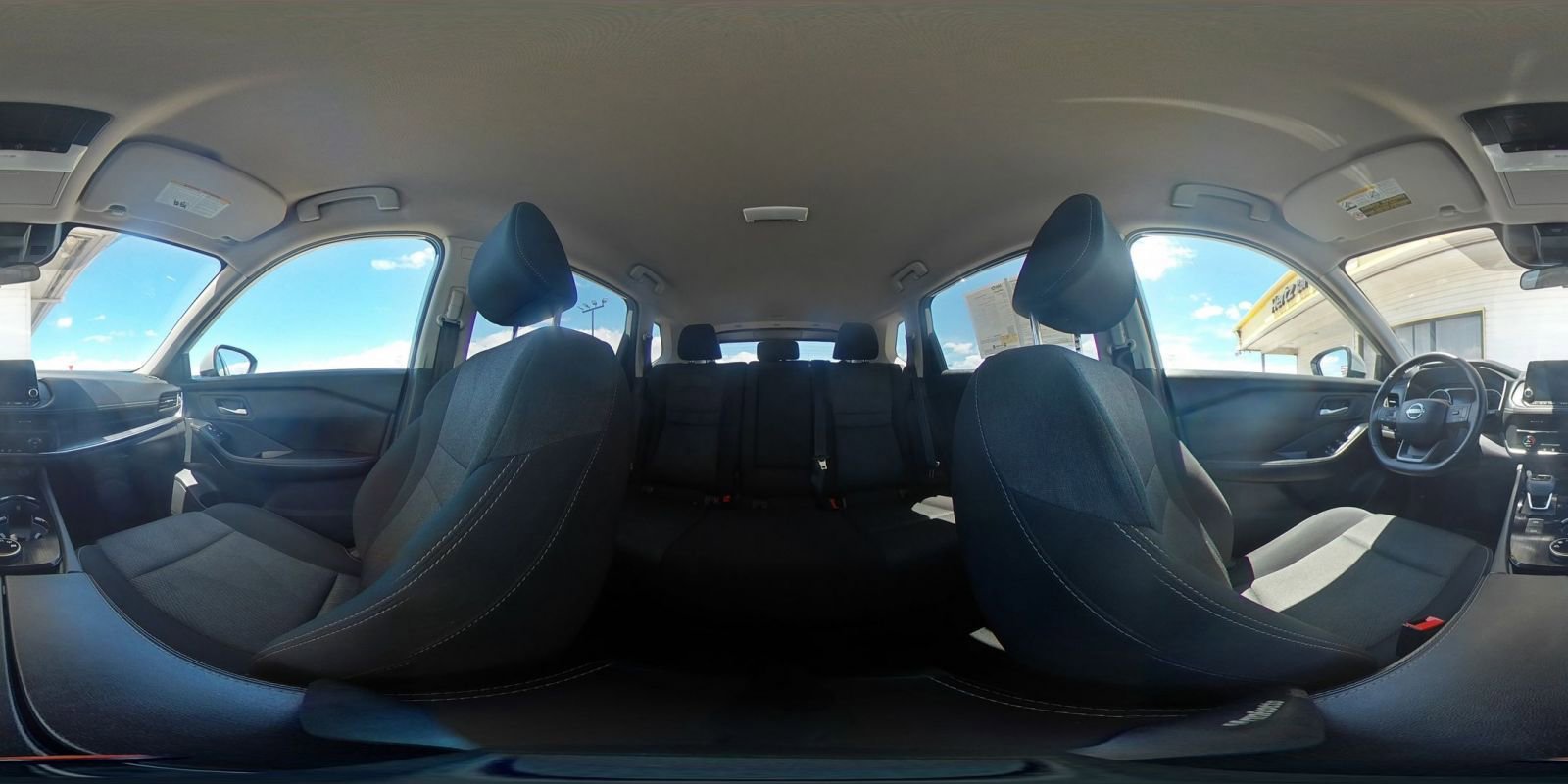Used 2025 Nissan Rogue SV image 44