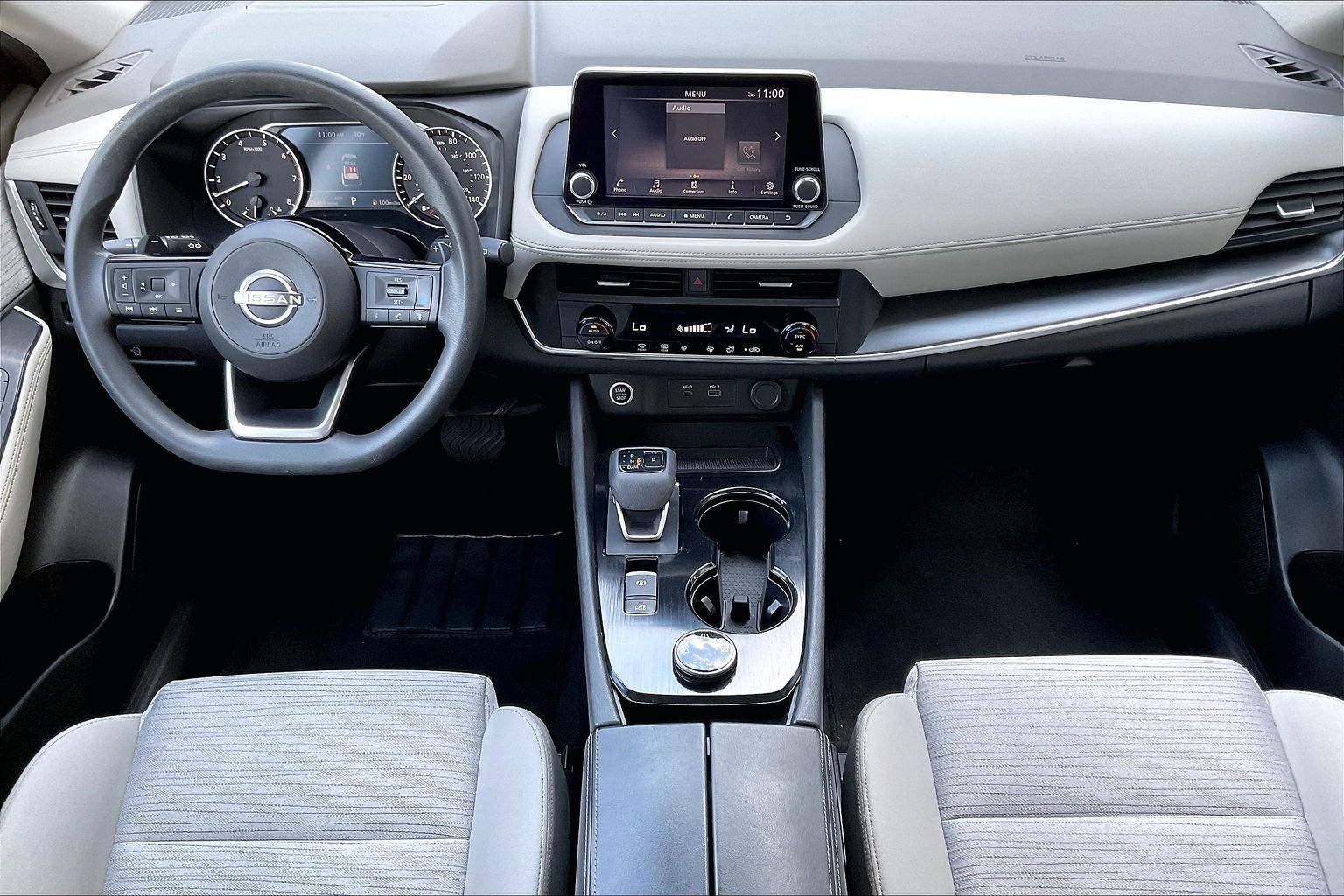 Used 2023 Nissan Rogue SV AWD/4WD image 7