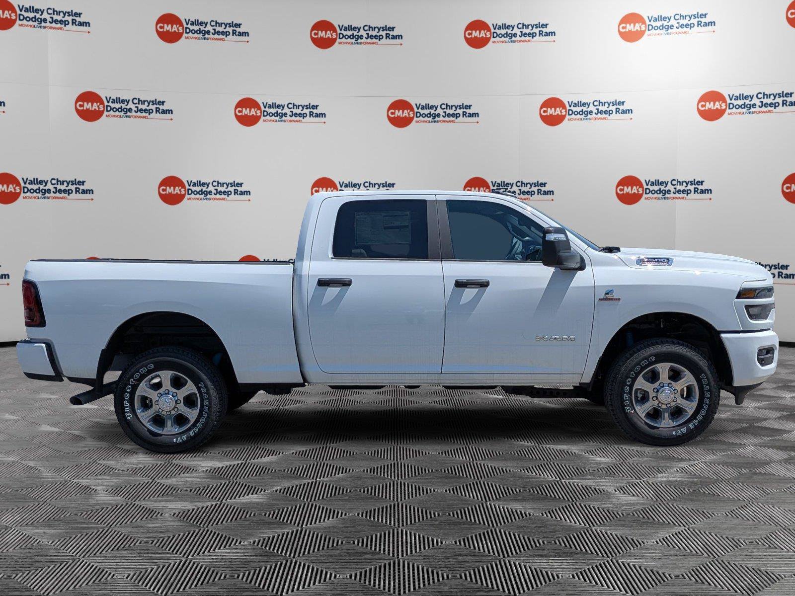New 2026 RAM 2500 Big Horn AWD/4WD image 4