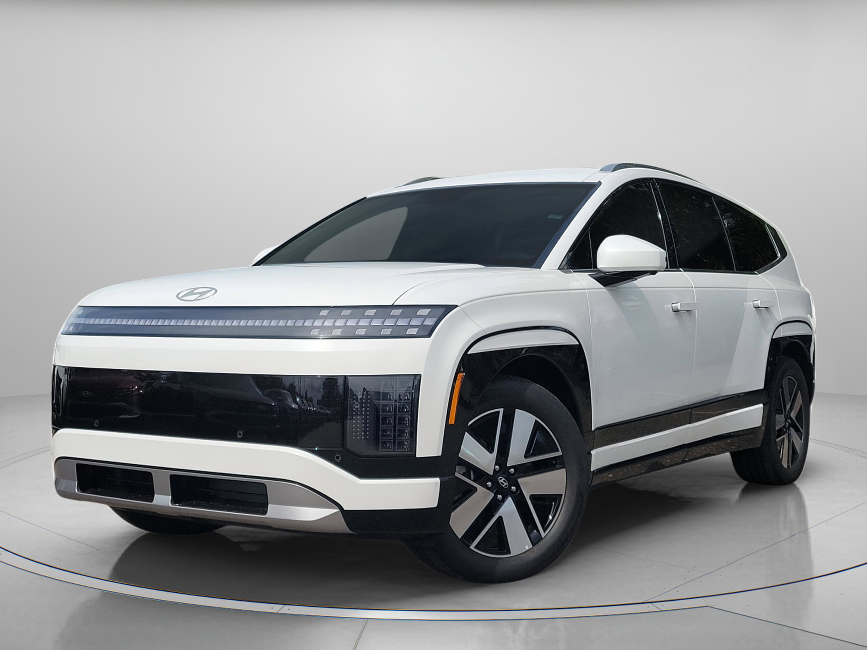 New 2026 Hyundai Ioniq 9 SEL image 2