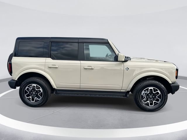 Used 2025 Ford Bronco Outer Banks image 4