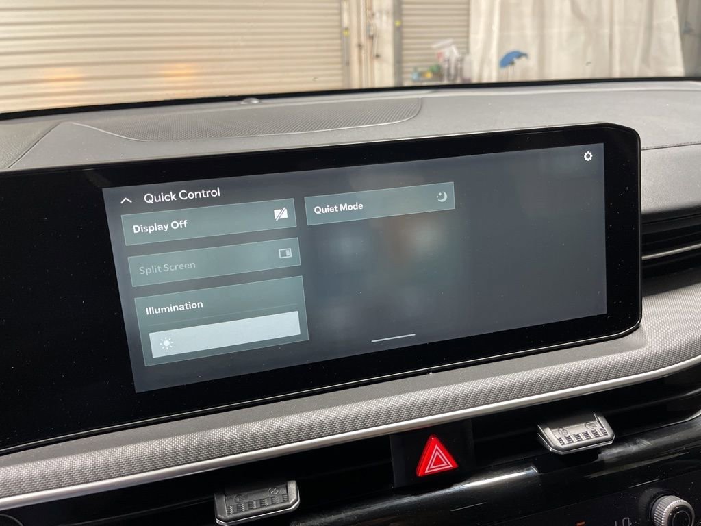 Used 2025 Kia K5 LXS FWD image 33