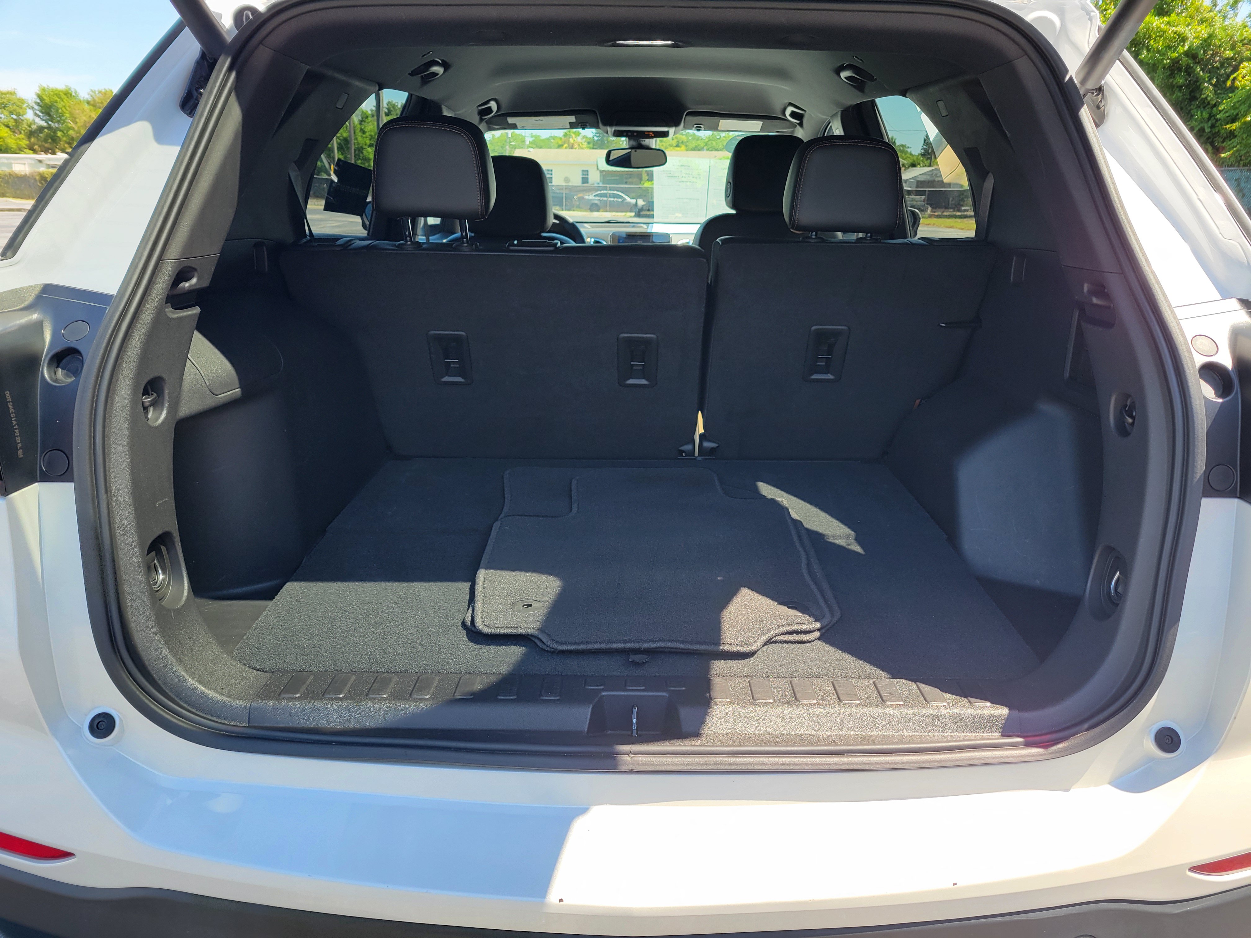 Certified 2024 Chevrolet Equinox Premier FWD image 7