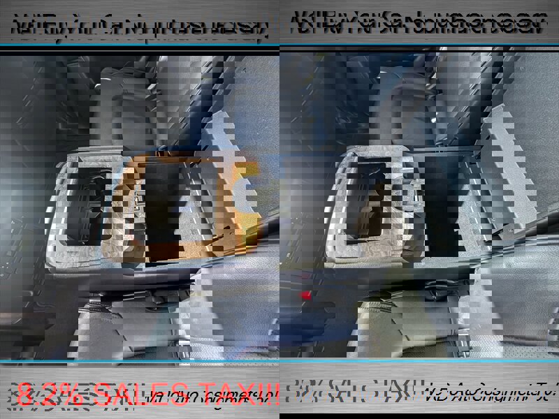 Used 2022 Nissan Armada SL w/ Captain's Chairs Package image 19