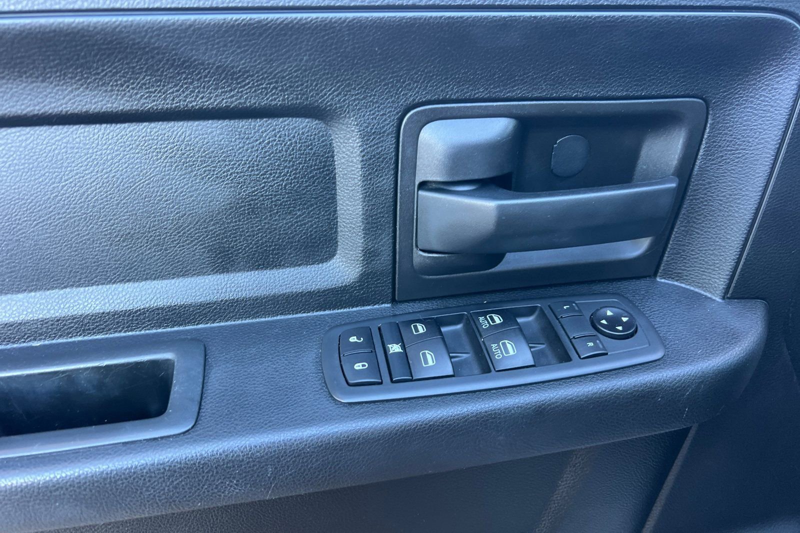 Used 2020 RAM 3500 Tradesman image 11