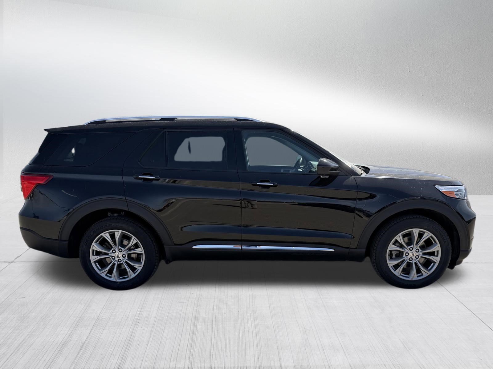 Certified 2023 Ford Explorer Limited w/ Class IV Trailer Tow Package AWD/4WD image 8