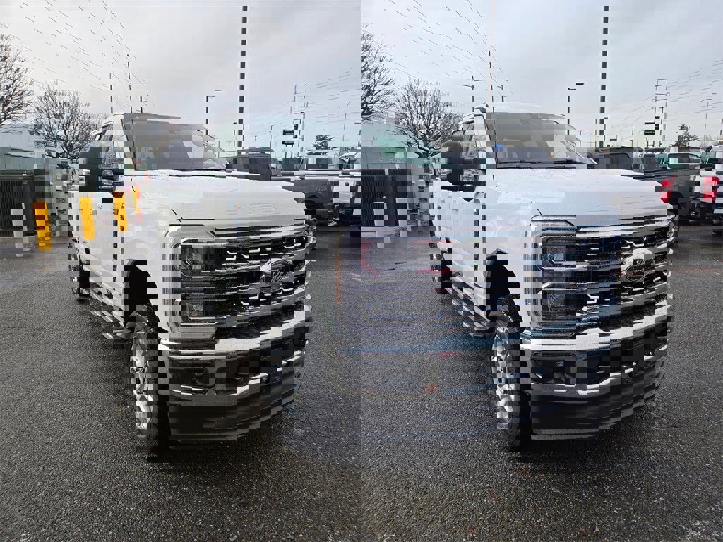 New 2026 Ford F350 XLT w/ XLT Premium Package image 3