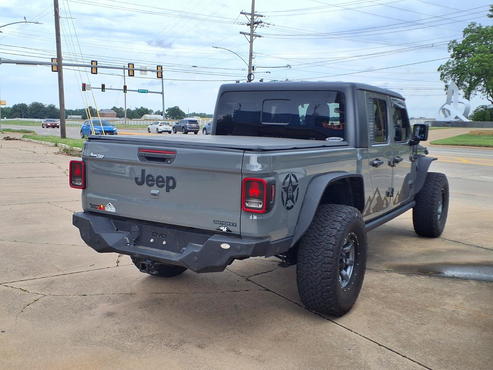 Used 2020 Jeep Gladiator Sport w/ Cold Weather Group AWD/4WD image 9