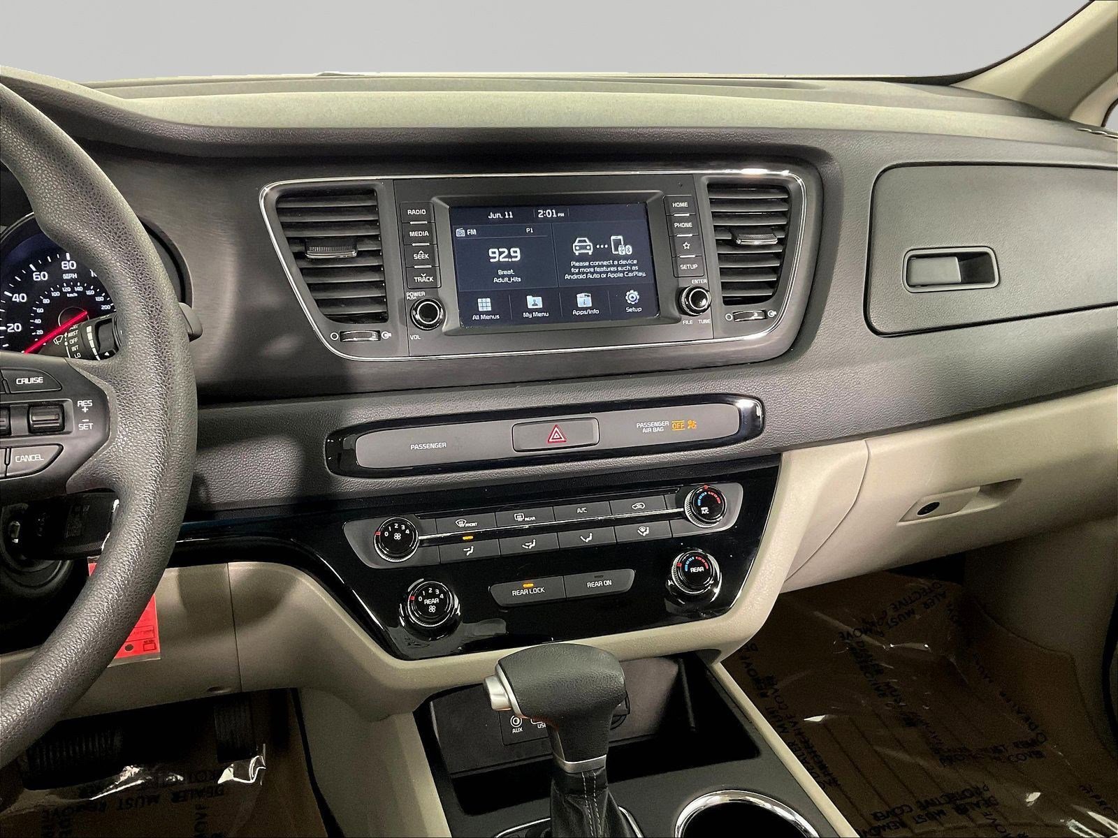 Used 2020 Kia Sedona L FWD image 9