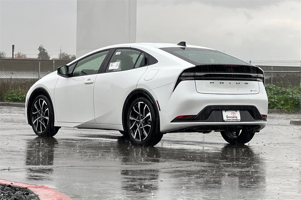 New 2026 Toyota Prius Plug-In Hybrid image 6