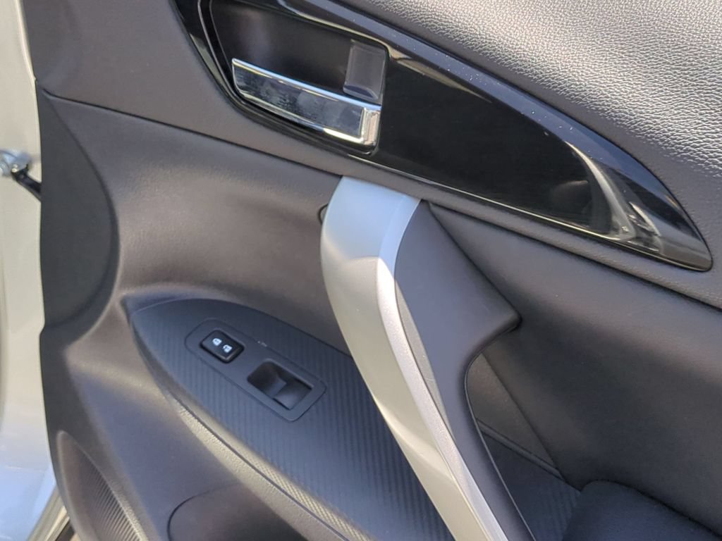 Used 2025 Mitsubishi Eclipse Cross SE AWD/4WD image 34