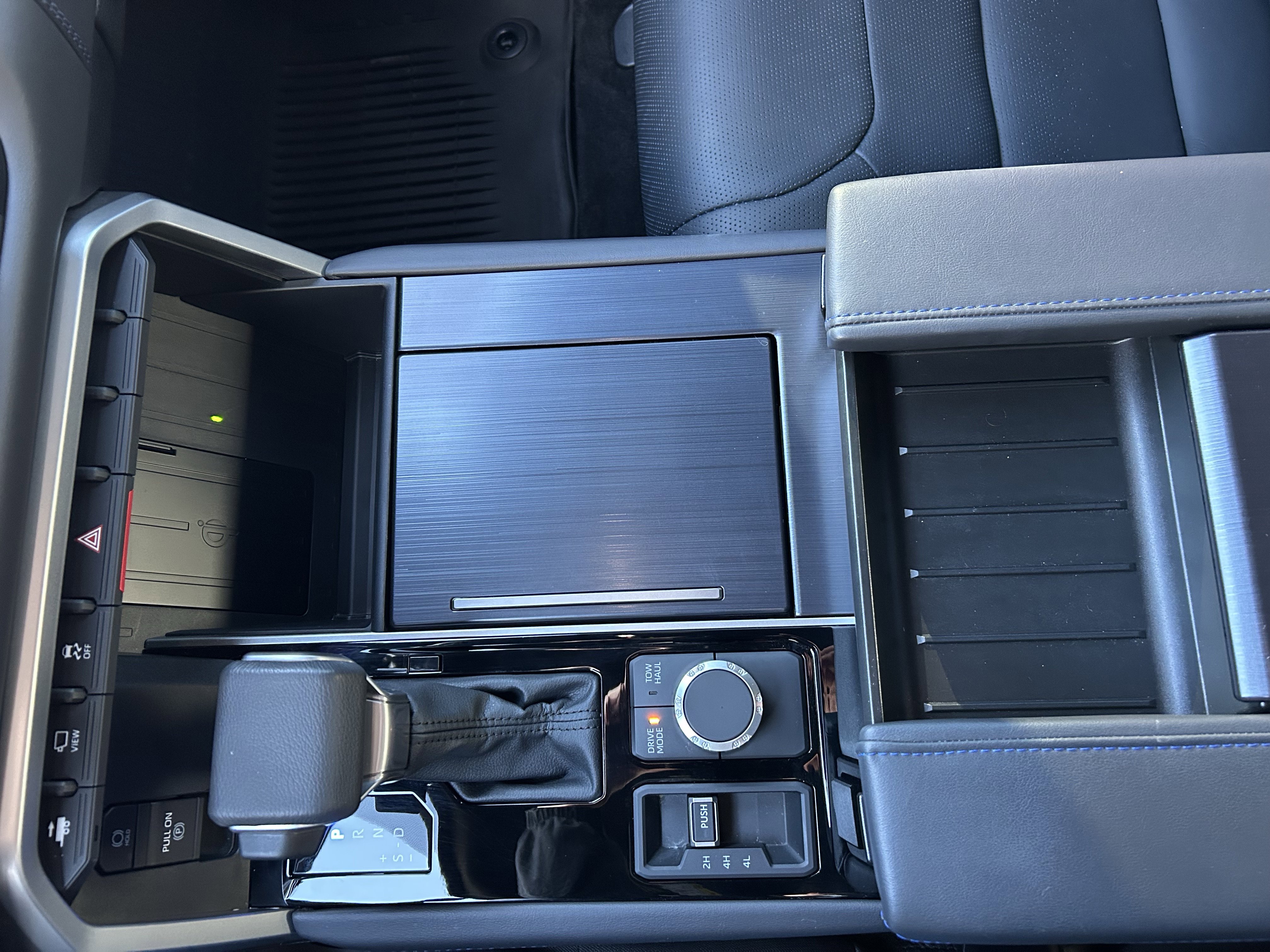 Used 2024 Toyota Tundra Platinum image 33