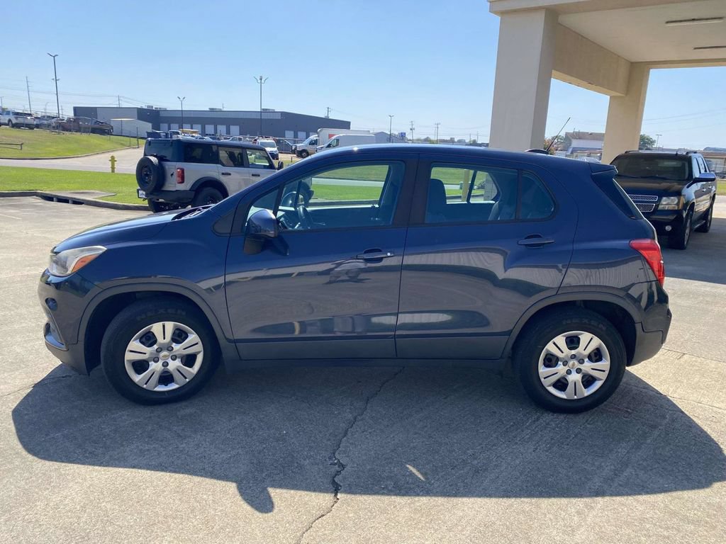 Used 2018 Chevrolet Trax LS FWD image 6