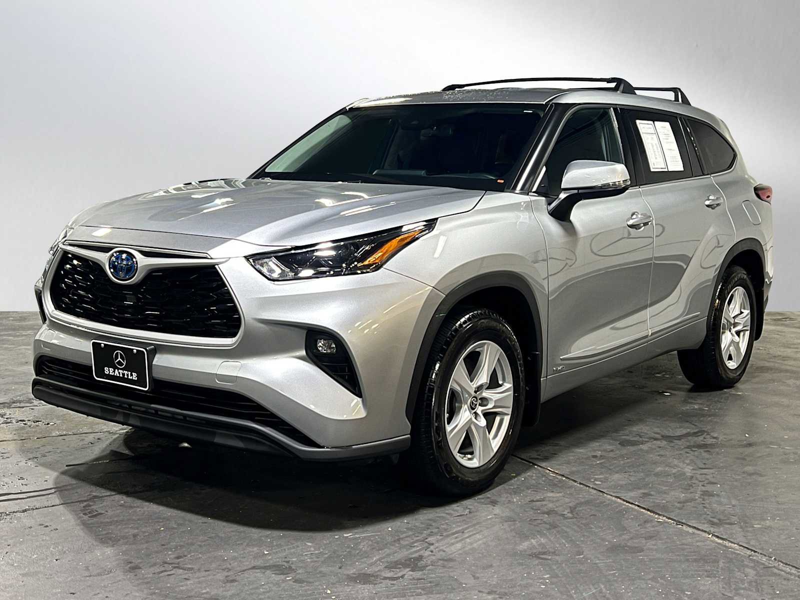 Used 2022 Toyota Highlander LE image 7