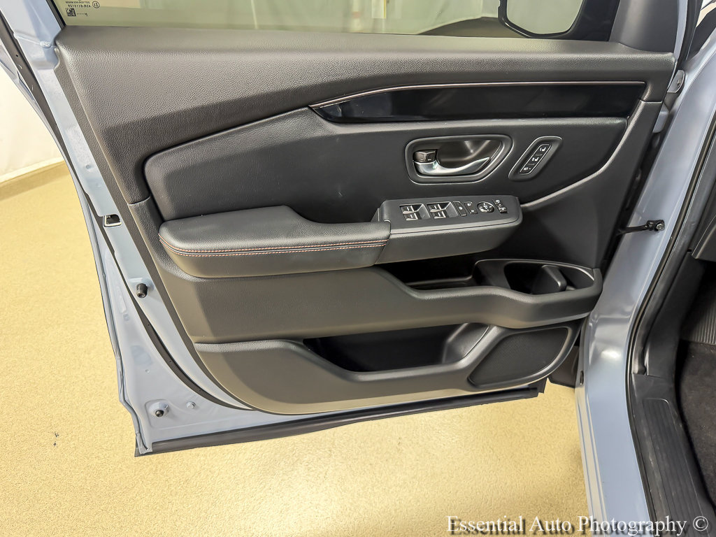 Used 2025 Honda Pilot TrailSport image 19