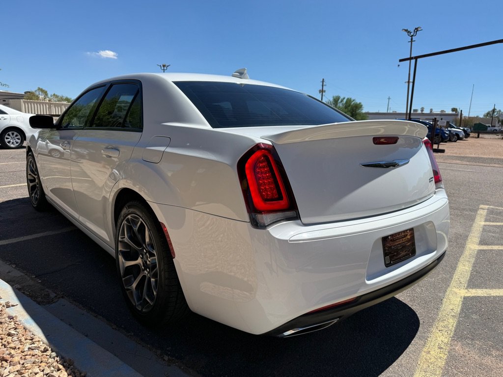 Used 2018 Chrysler 300 Touring w/ Sport Appearance Package RWD image 6