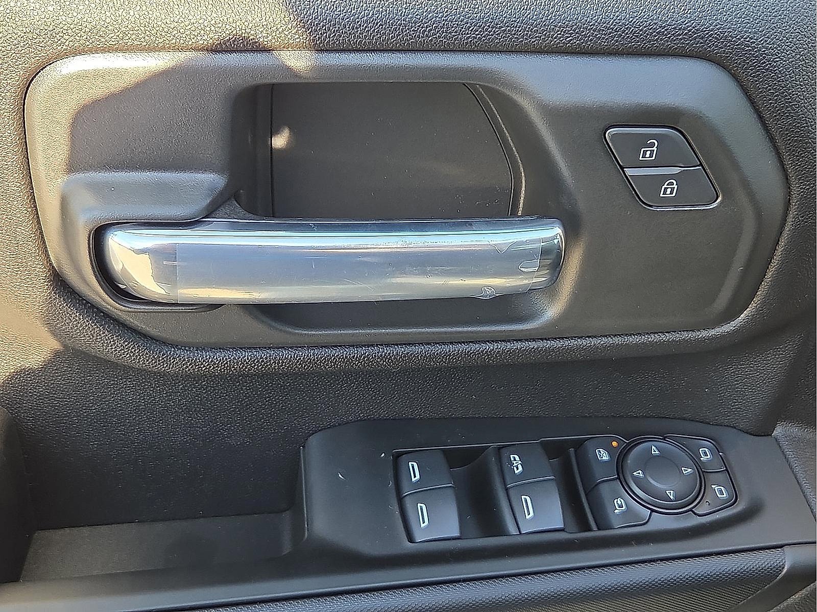 New 2026 Chevrolet Silverado 2500 Custom w/ Custom Value Package image 13