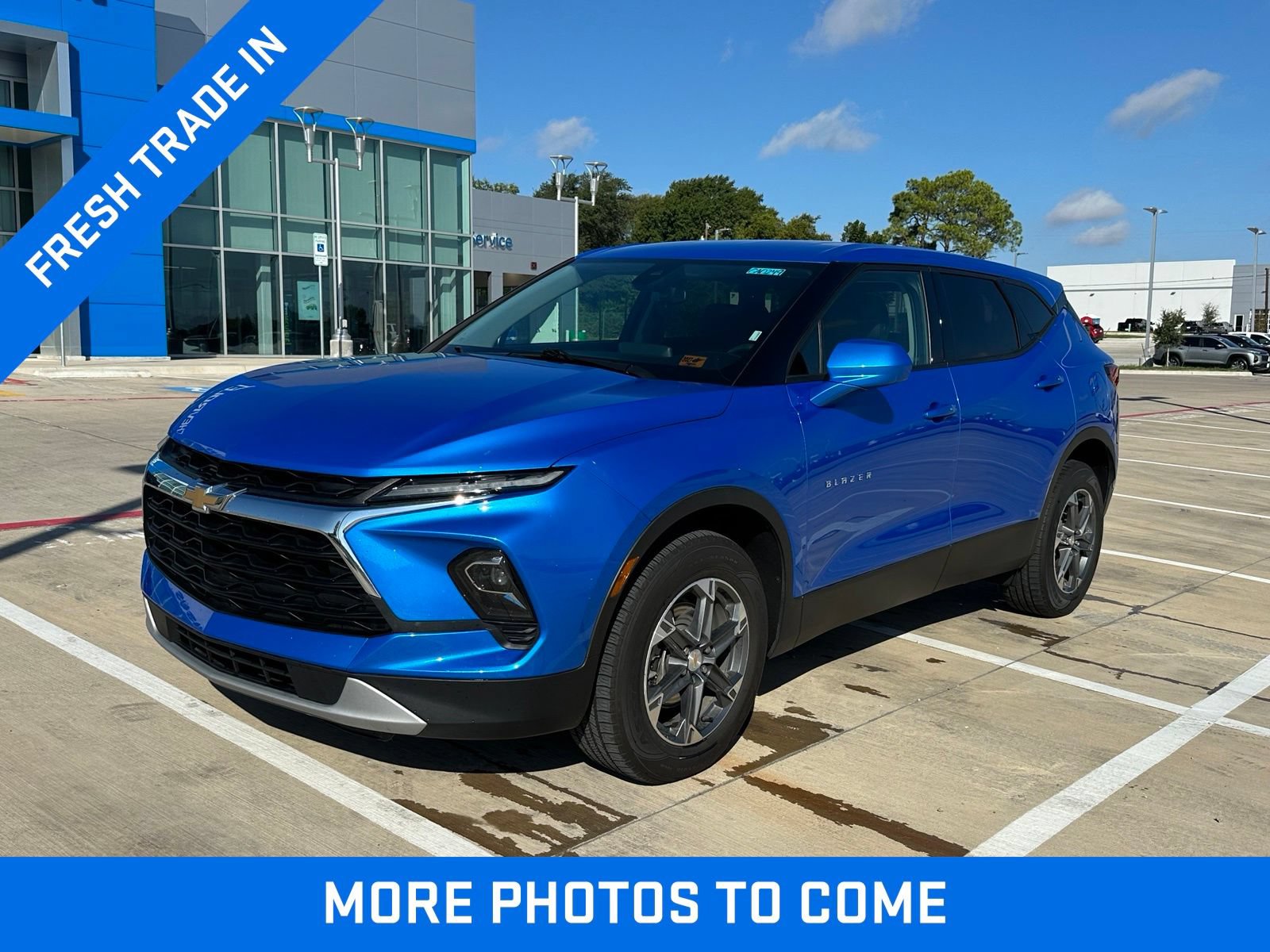 Certified 2025 Chevrolet Blazer LT AWD/4WD image 1
