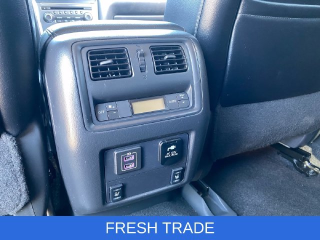 Used 2018 Nissan Pathfinder SL w/ SL Premium Package FWD image 18