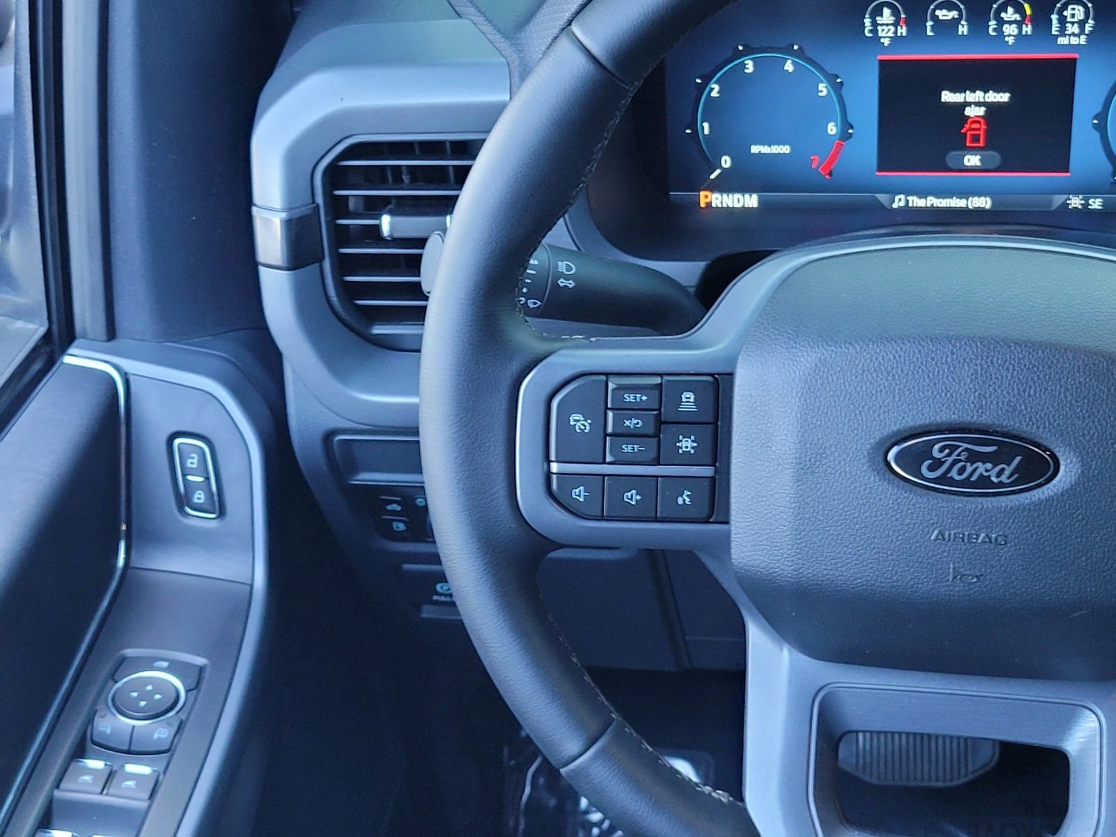 Used 2025 Ford F150 XLT w/ Equipment Group 302A MID image 13