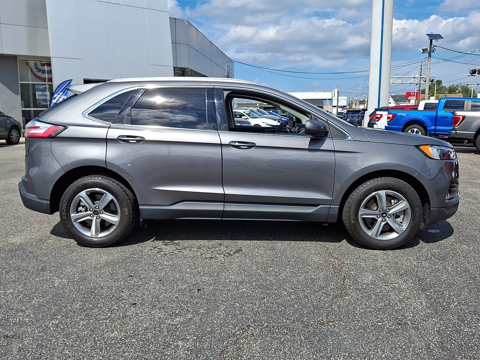 Certified 2023 Ford Edge SEL w/ Convenience Package AWD/4WD image 7